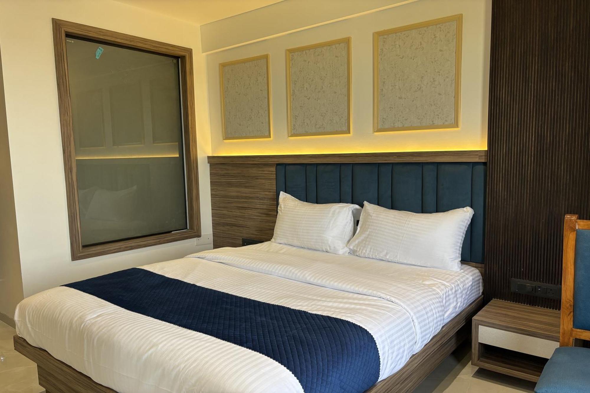 Hotel Kushala Grand, Dombivali Mangrul Zewnętrze zdjęcie
